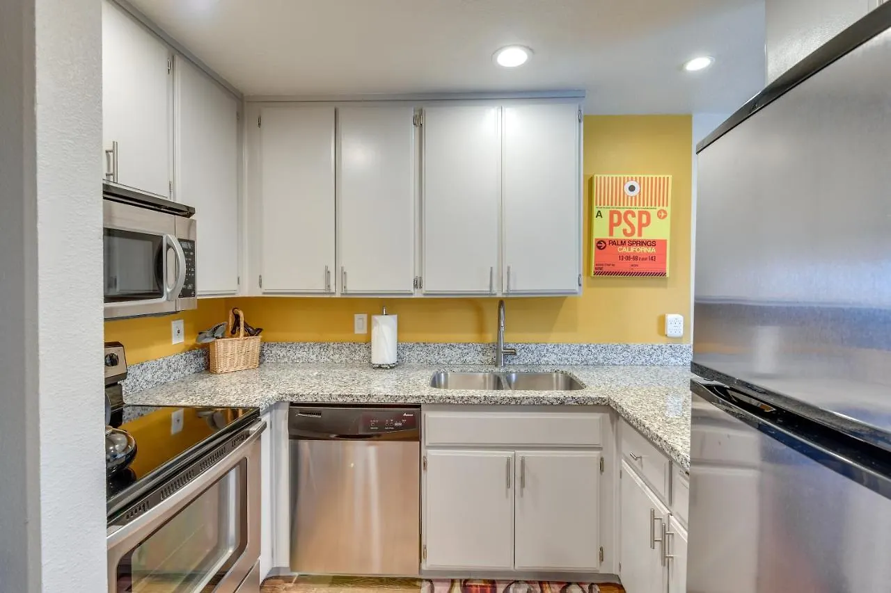 Apartment Central Palm Springs Resort Condo With 2 Balconies United States