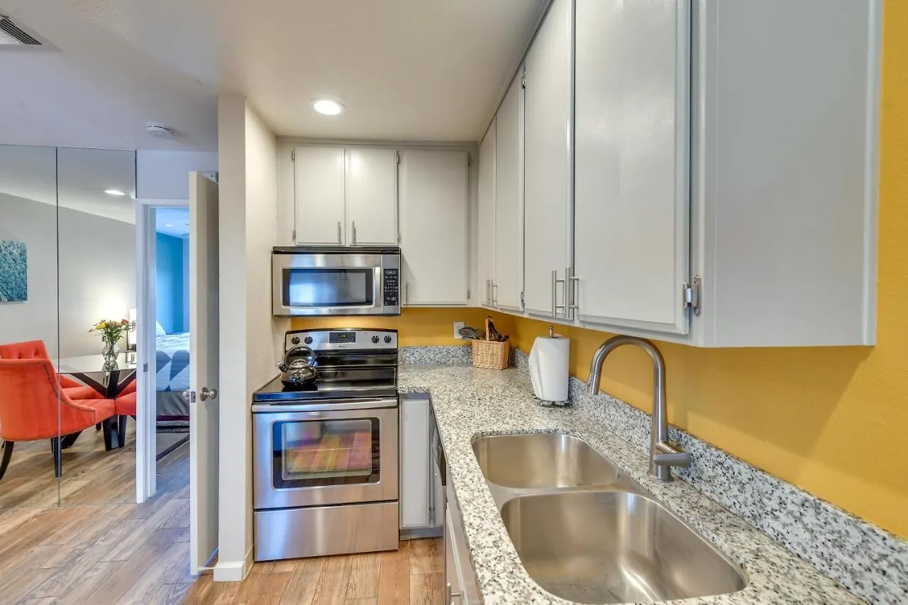 Central Palm Springs Resort Condo With 2 Balconies 0*,  United States